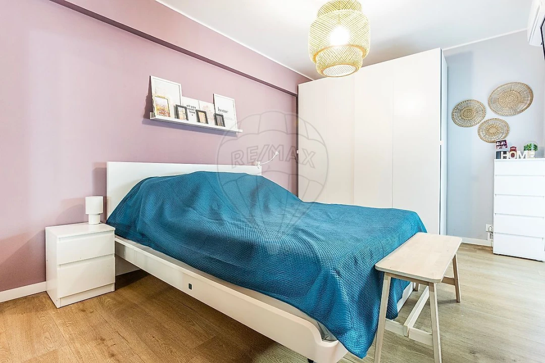 Apartamento T2 para Venda em Odivelas Foto 12