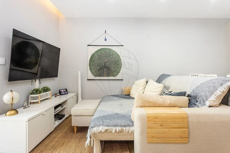 Apartamento T2 para Venda em Odivelas Foto 5