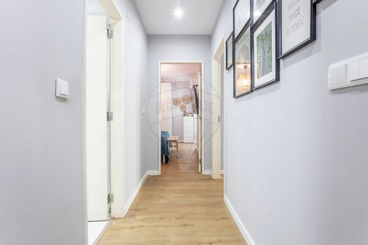 Apartamento T2 para Venda em Odivelas Foto 11