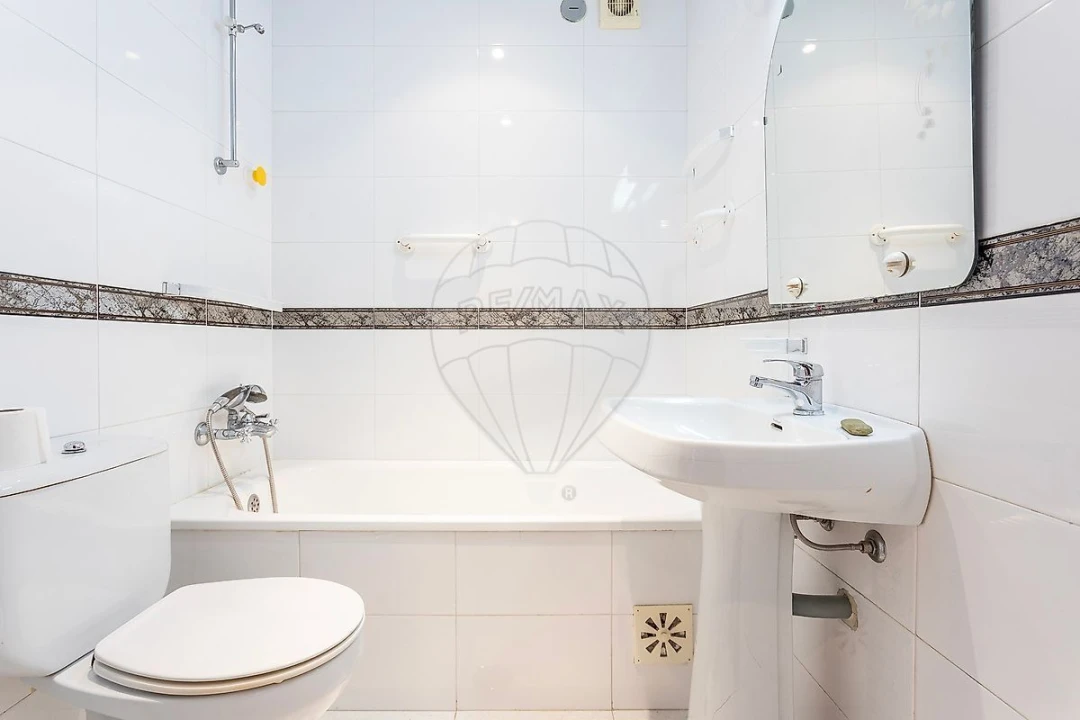 Apartamento T1 para Venda em Costa da Caparica Foto 11