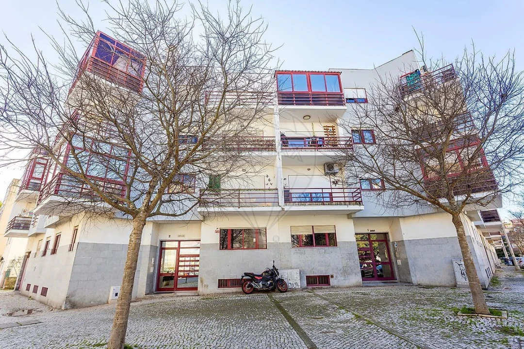 Apartamento T1 para Venda em Costa da Caparica Foto 19