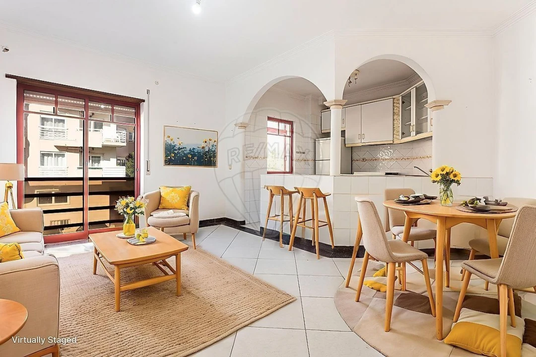 Apartamento T1 para Venda em Costa da Caparica Foto 1