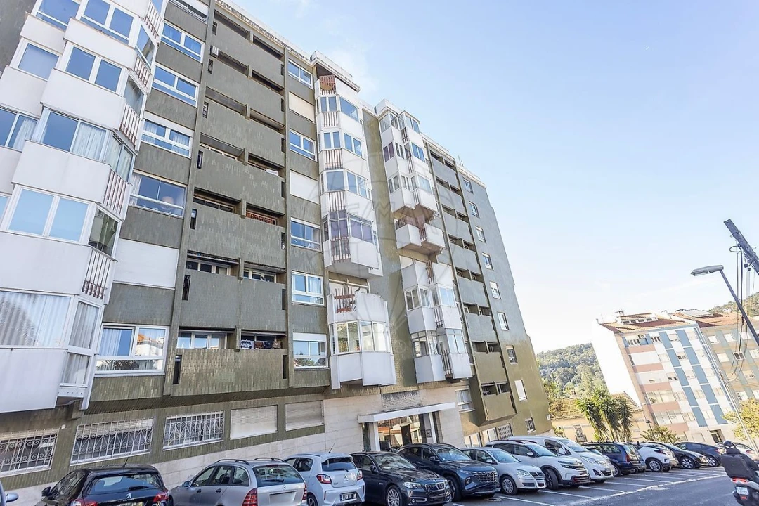 Apartamento T1 para Venda em Campolide Foto 29