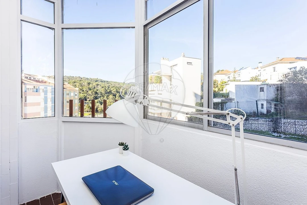 Apartamento T1 para Venda em Campolide Foto 12