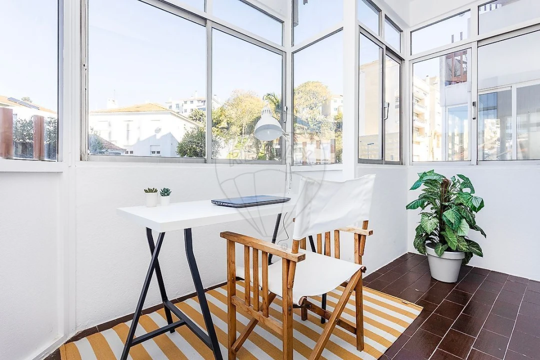 Apartamento T1 para Venda em Campolide Foto 10