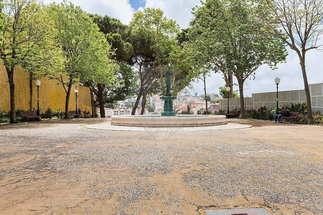 Prédio para Venda em Arroios Foto 21
