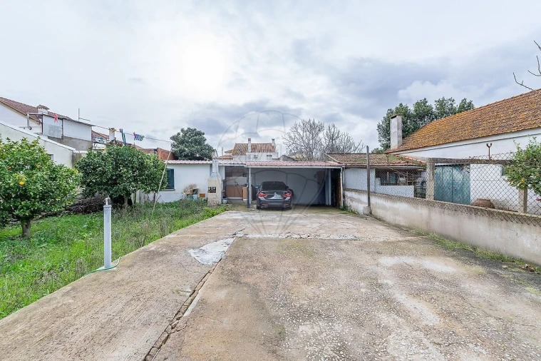 Moradia T3 para Venda em Vialonga Foto 30