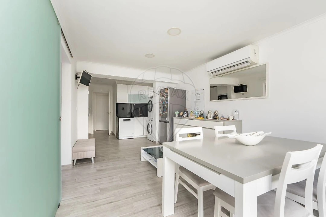 Moradia T3 para Venda em Vialonga Foto 22