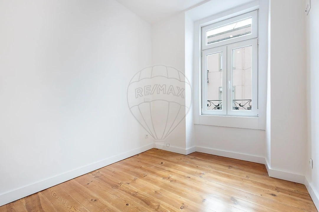 Apartamento T2 para Venda em São Vicente Foto 17