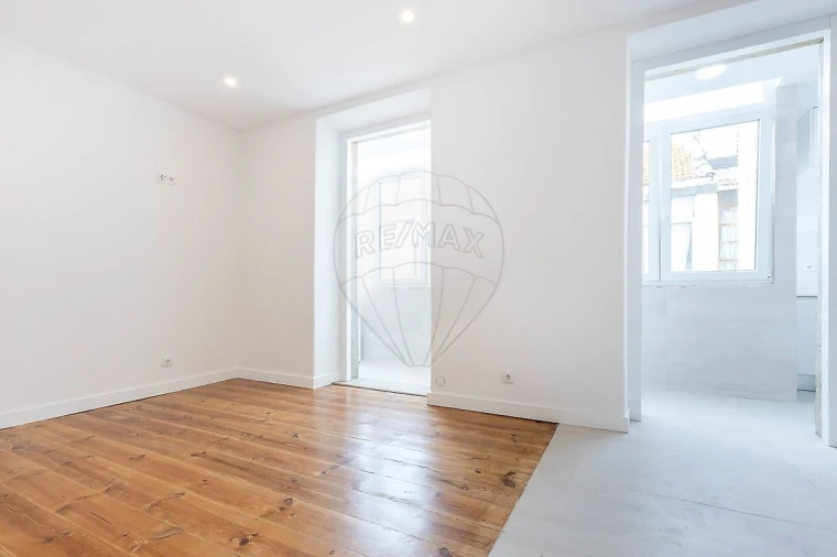 Apartamento T2 para Venda em São Vicente Foto 4