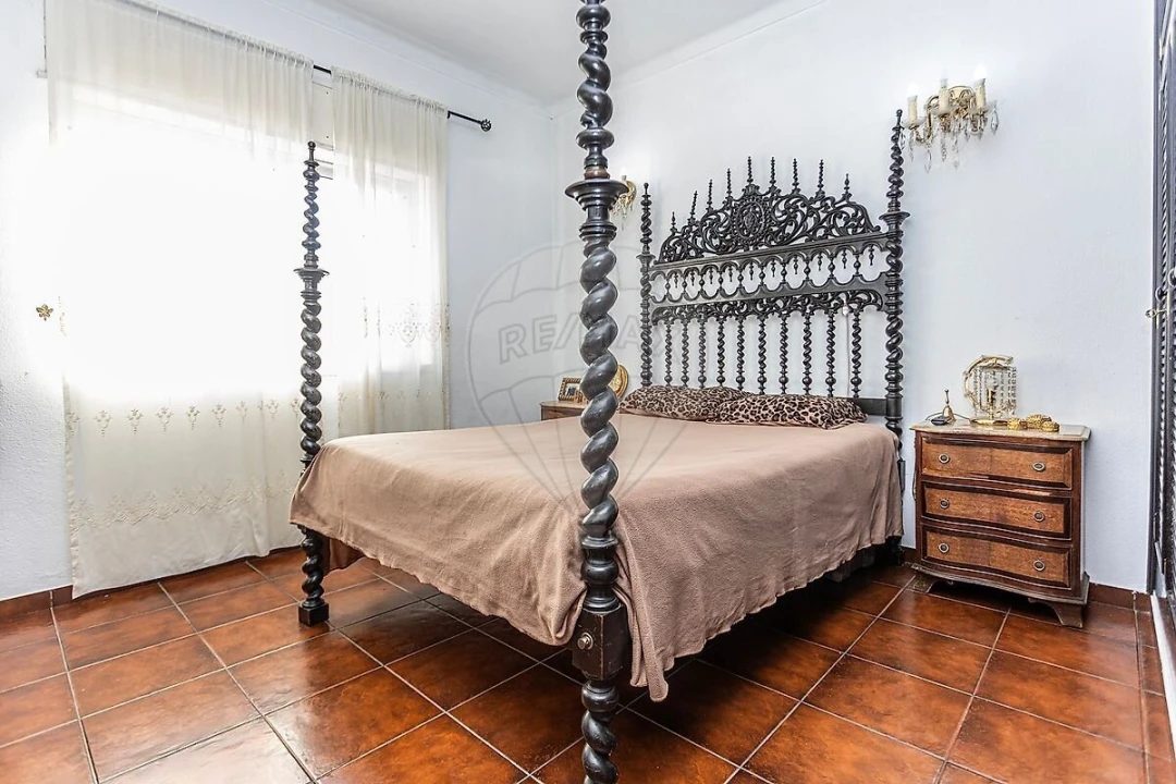 Moradia T5 para Venda em Quinta do Conde Foto 2