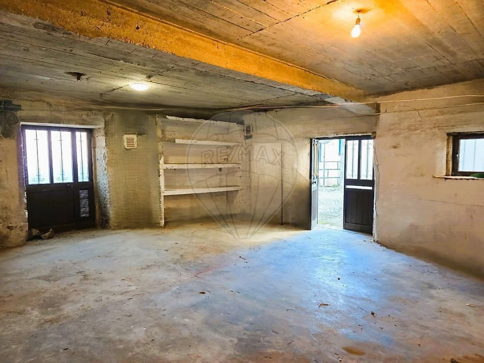 Moradia T4 para Venda em Souto Foto 34