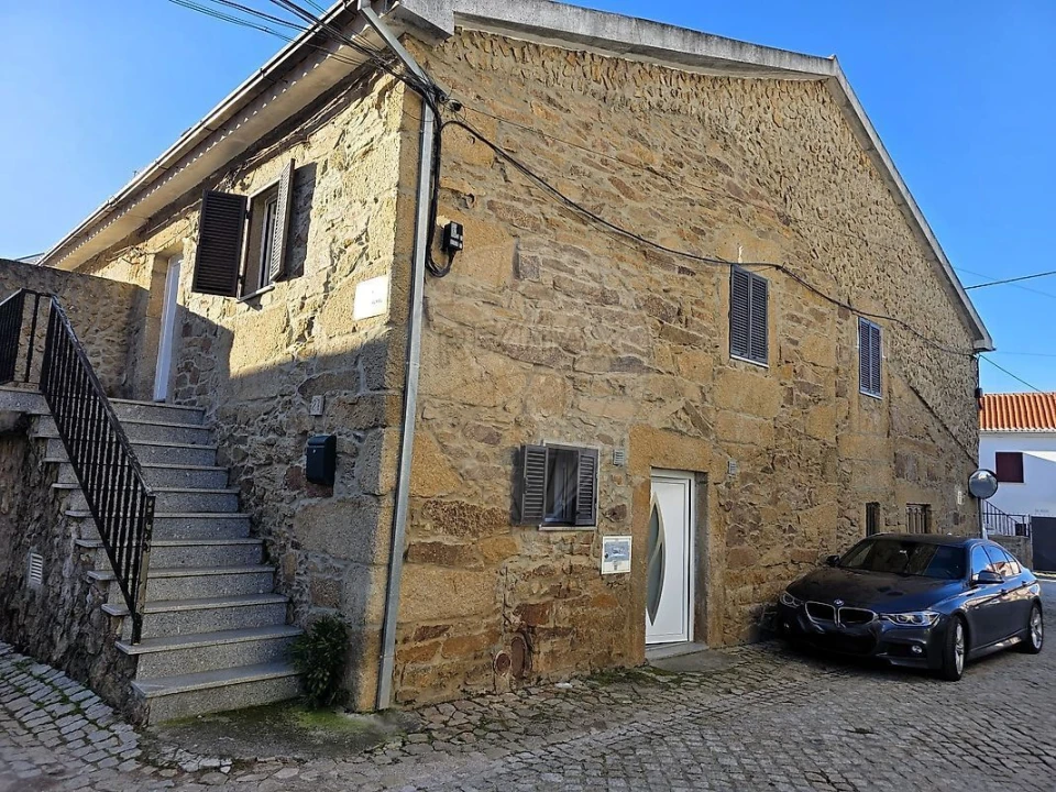 Moradia T4 para Venda em Souto Foto 36