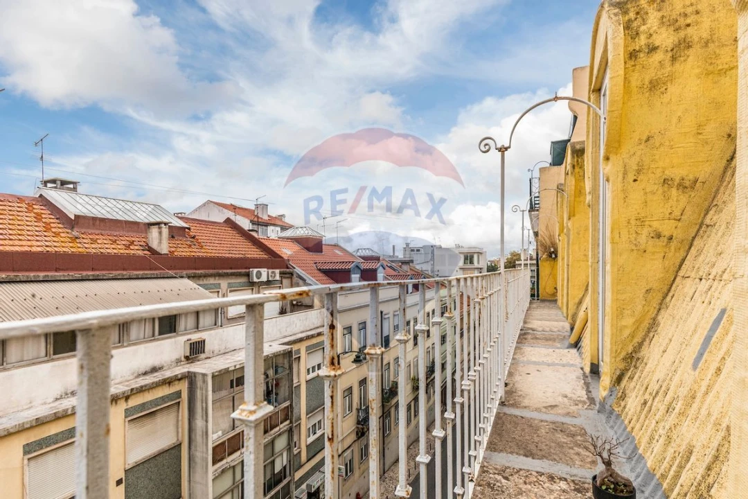 Apartamento T6 para Venda em Penha de França Foto 1