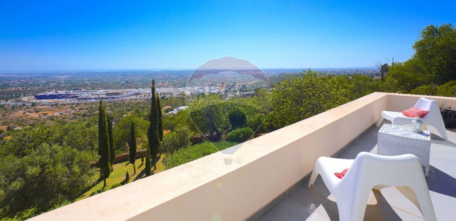 Quinta T4 para Venda em Santa Barbara de Nexe Foto 25