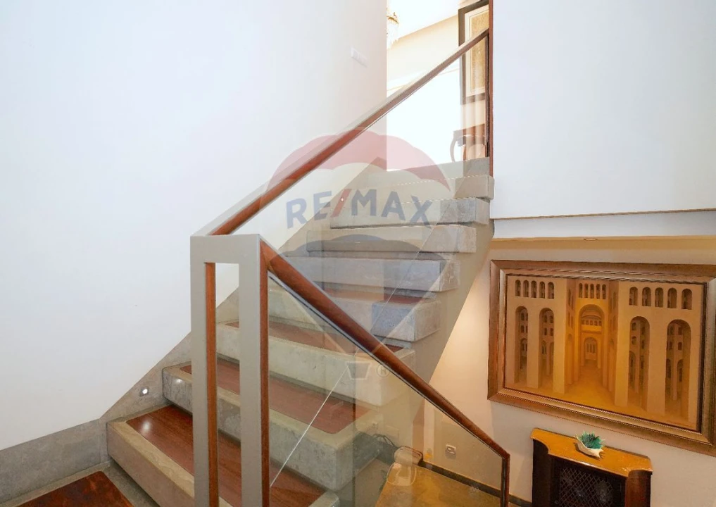 Quinta T4 para Venda em Santa Barbara de Nexe Foto 26