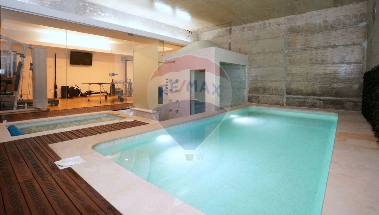 Quinta T4 para Venda em Santa Barbara de Nexe Foto 29