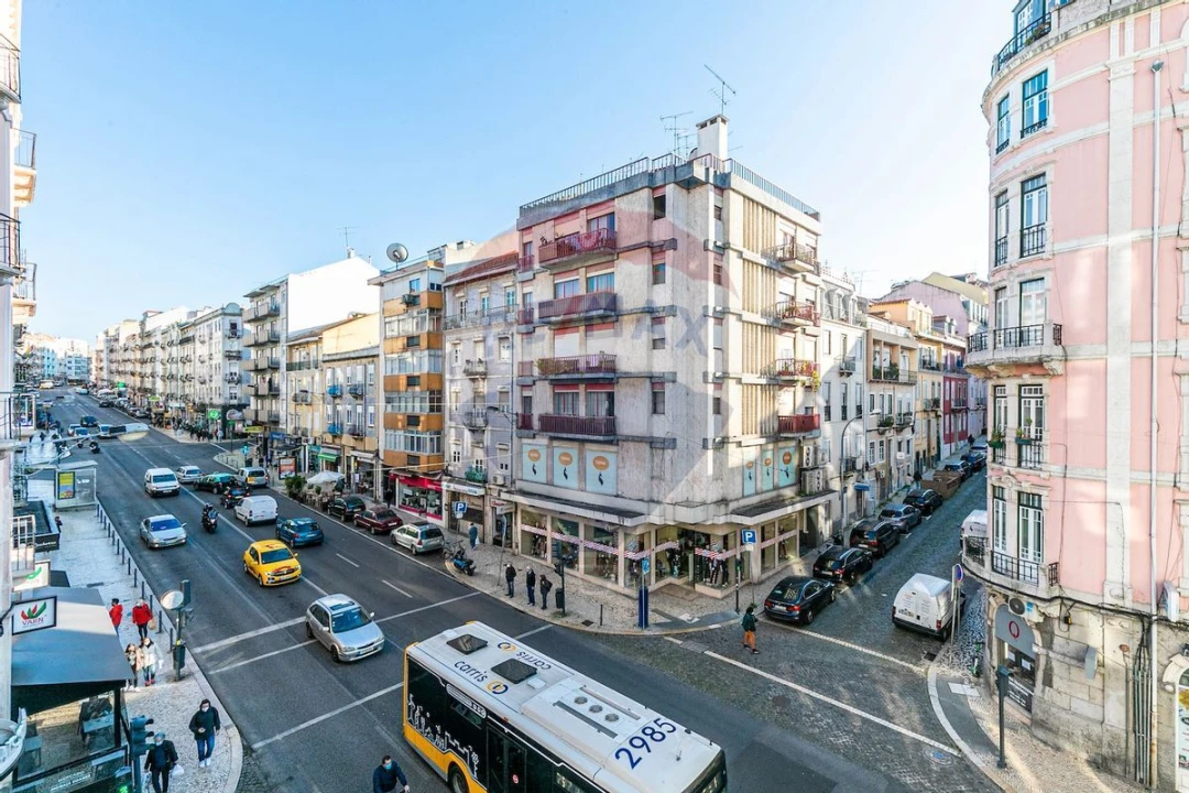Apartamento T6 para Venda em Arroios Foto 18