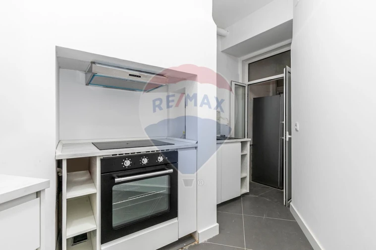 Apartamento T6 para Venda em Arroios Foto 16