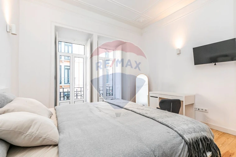 Apartamento T6 para Venda em Arroios Foto 3