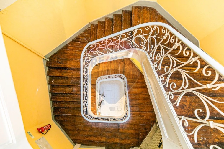 Apartamento T6 para Venda em Arroios Foto 21