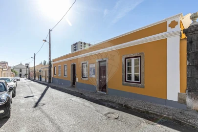 Moradia T0 para Venda em Olivais