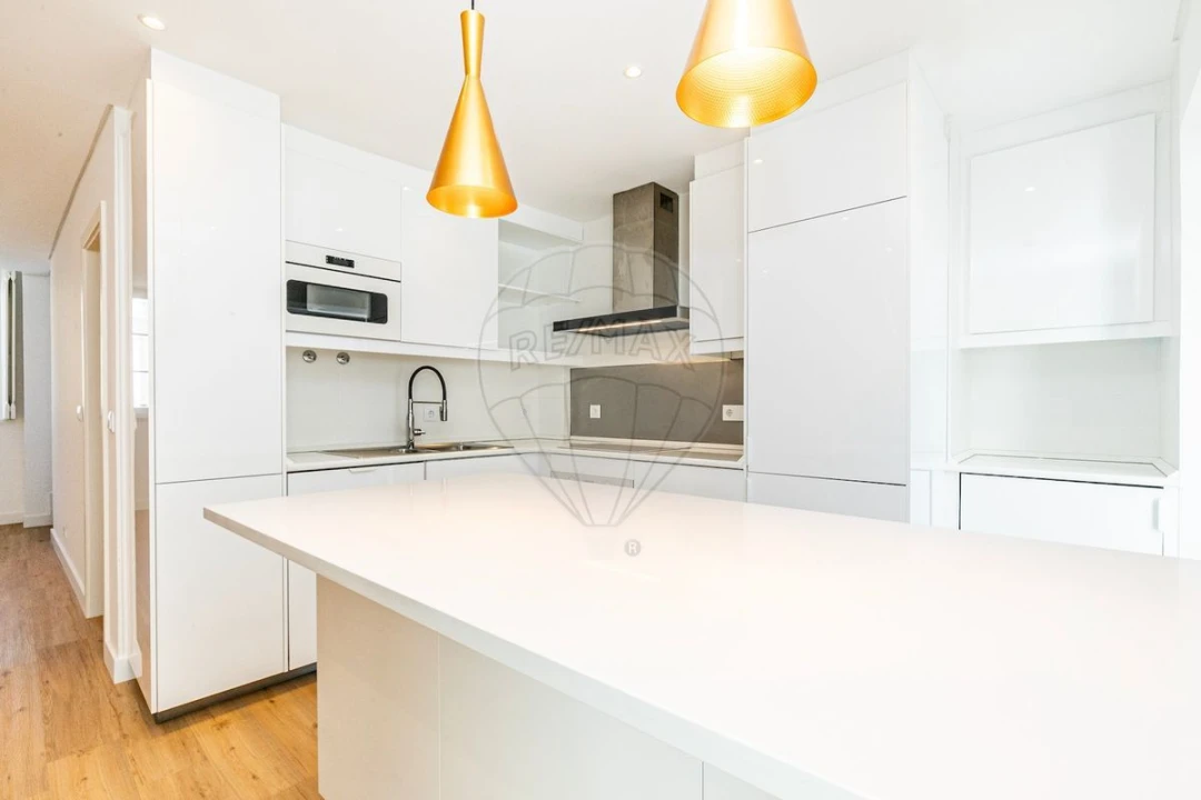 Moradia T4 para Venda em Olivais Foto 20