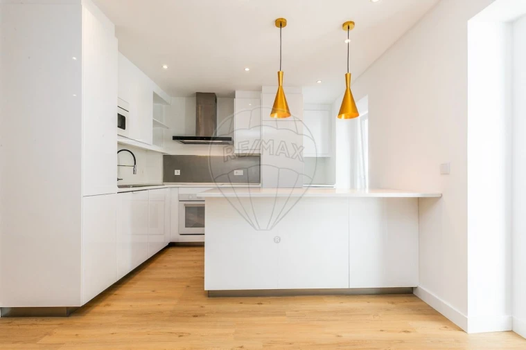 Moradia T4 para Venda em Olivais Foto 19