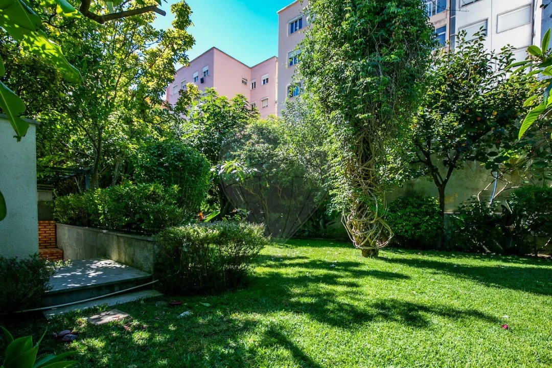 Moradia T5 para Venda em Alvalade Foto 36