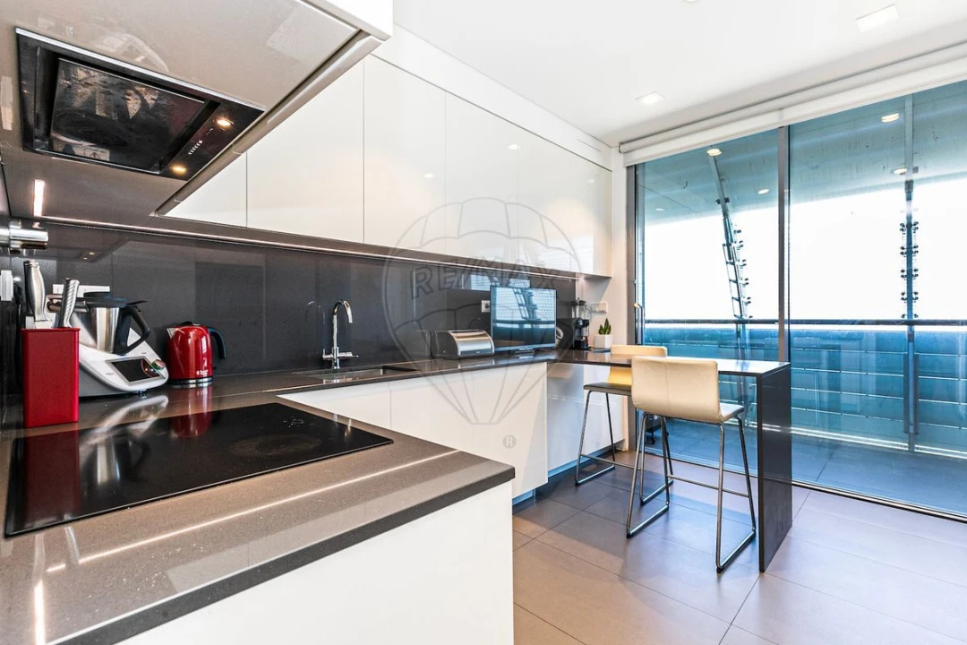 Apartamento T4 para Venda em Marvila Foto 37