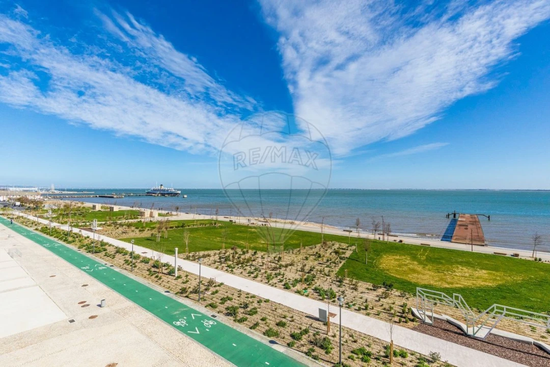 Apartamento T4 para Venda em Marvila Foto 23