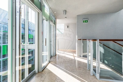 Apartamento T4 para Venda em Marvila