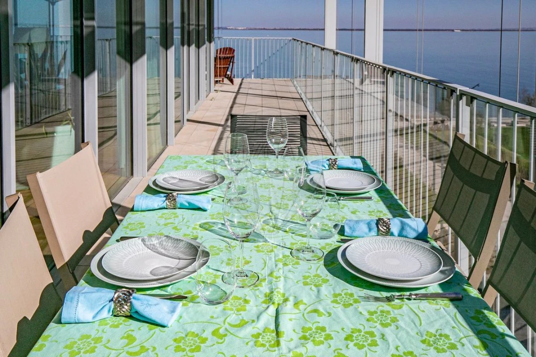 Apartamento T4 para Venda em Marvila Foto 10