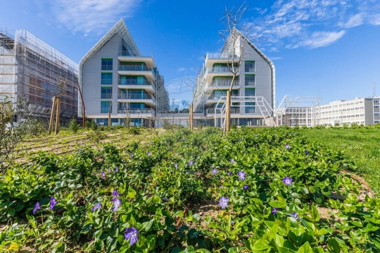 Apartamento T4 para Venda em Marvila Foto 43