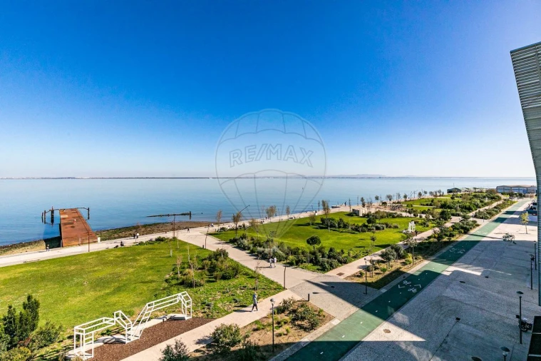 Apartamento T4 para Venda em Marvila Foto 36
