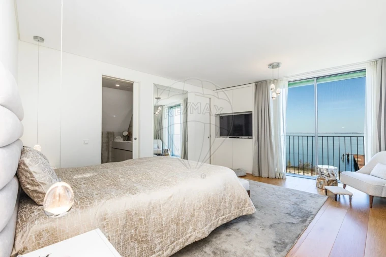 Apartamento T4 para Venda em Marvila Foto 14