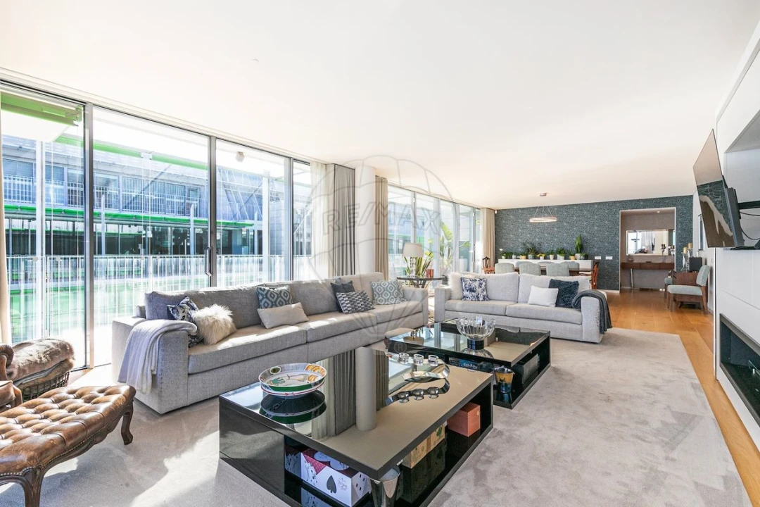 Apartamento T4 para Venda em Marvila Foto 5