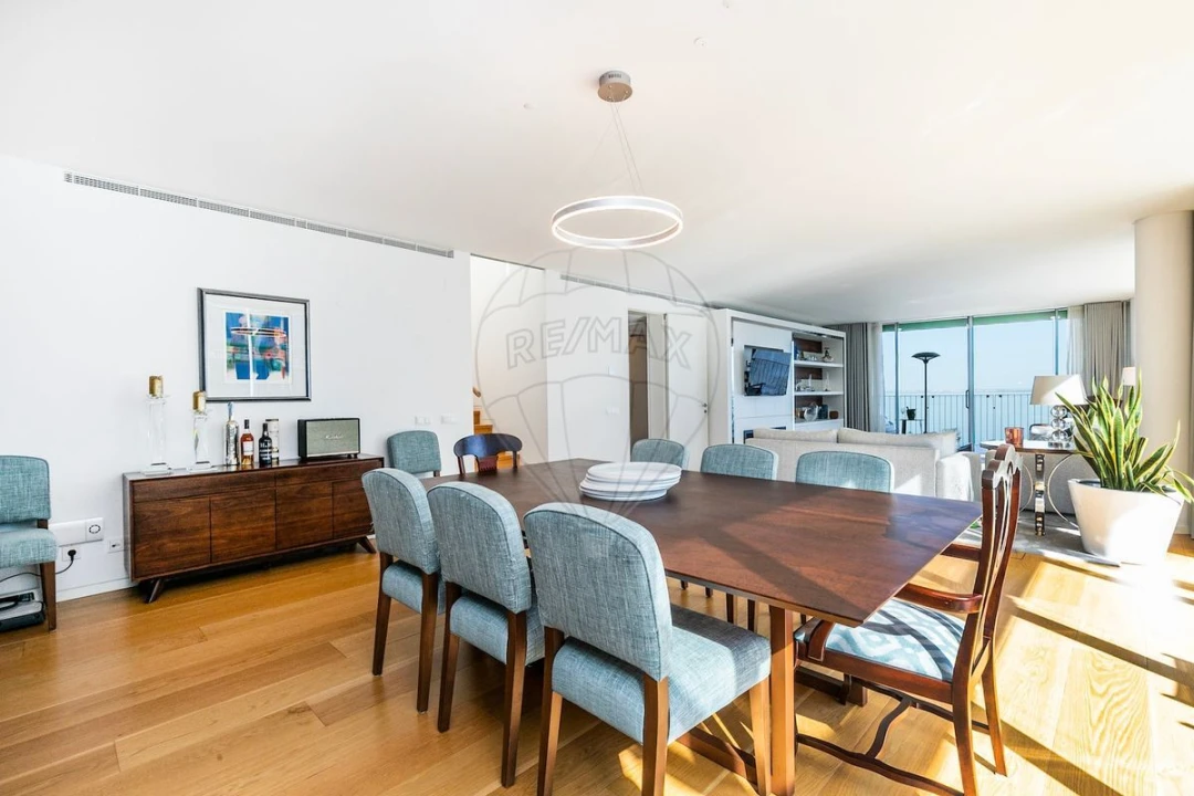 Apartamento T4 para Venda em Marvila Foto 9