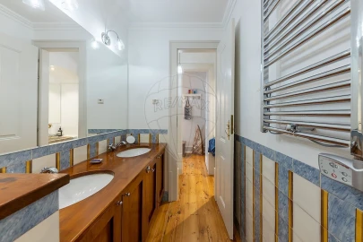 Apartamento T4 para Venda em Misericórdia