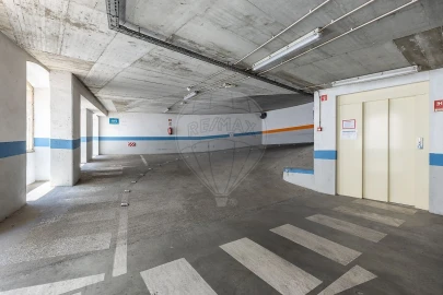 Apartamento T4 para Venda em Misericórdia