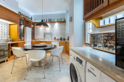 Apartamento T4 para Venda em Misericórdia