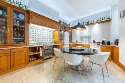 Apartamento T4 para Venda em Misericórdia