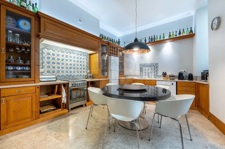Apartamento T4 para Venda em Misericórdia Foto 21
