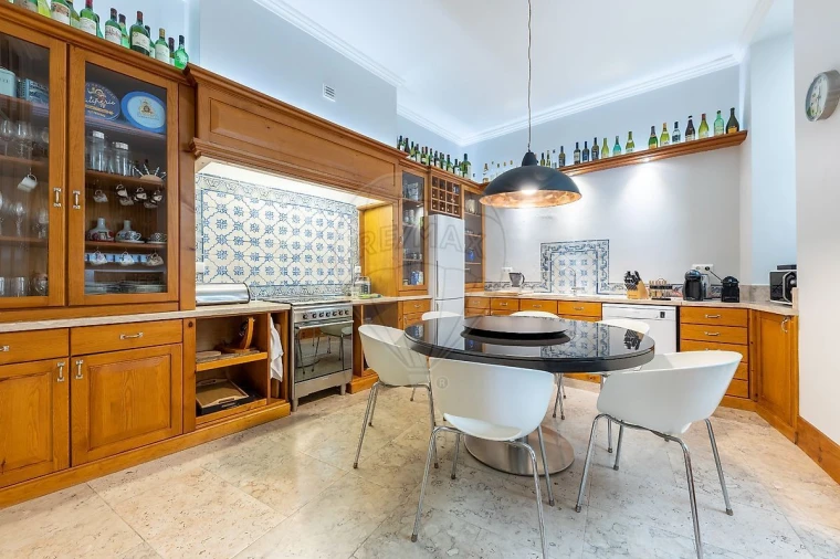 Apartamento T4 para Venda em Misericórdia Foto 19