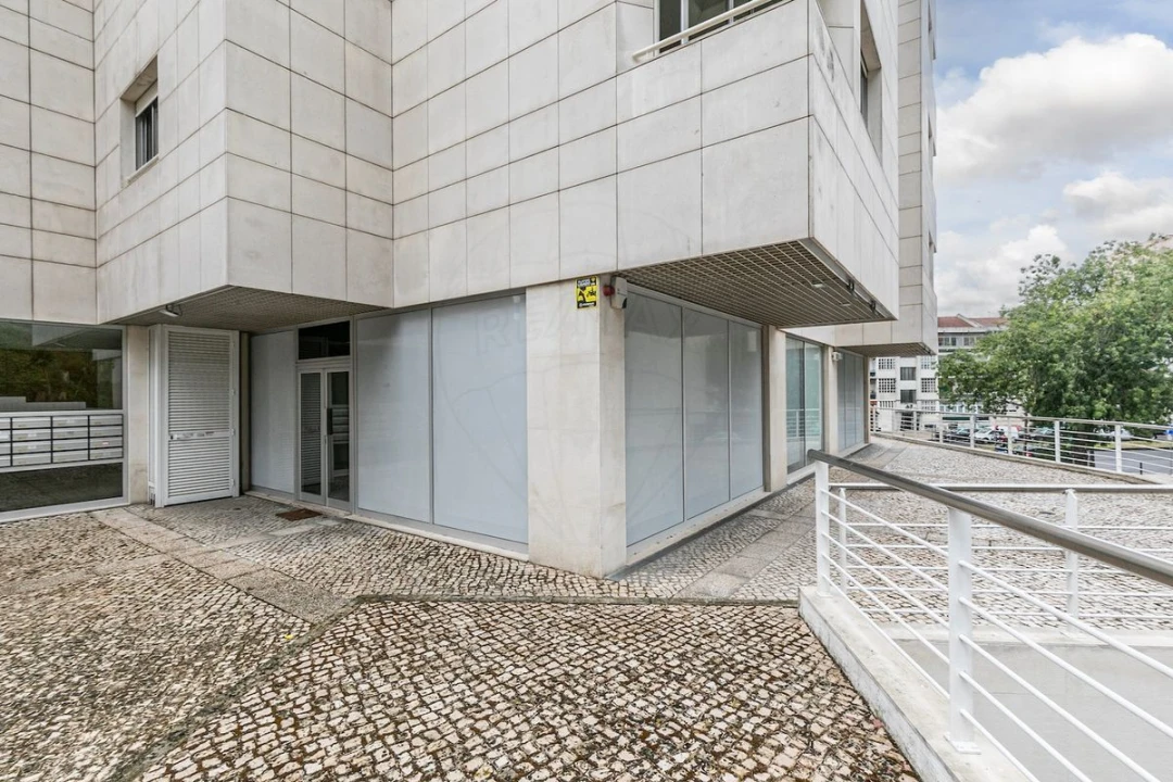 Escritório para Venda em Alvalade Foto 3
