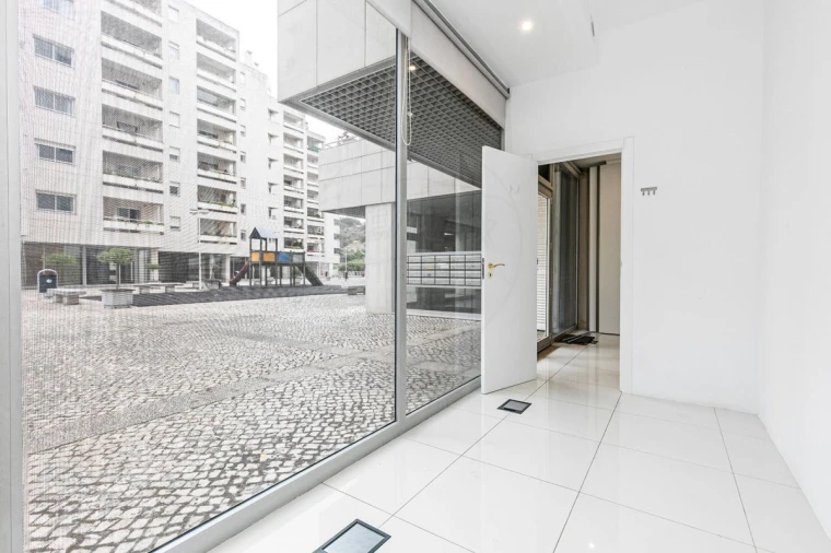 Escritório para Venda em Alvalade Foto 15