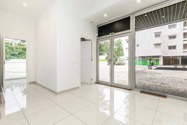 Escritório para Venda em Alvalade Foto 13
