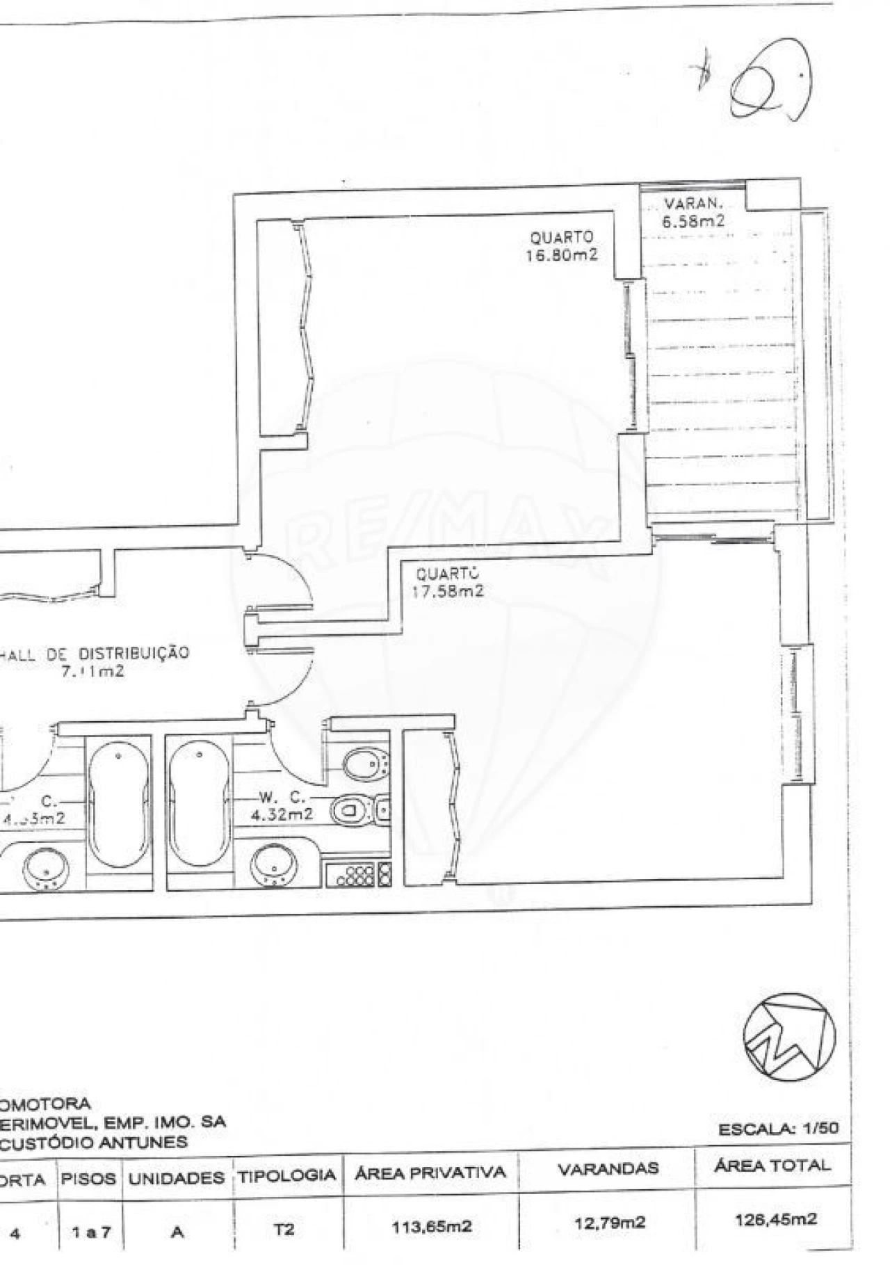 Apartamento T5 para Venda em Alvalade Foto 42