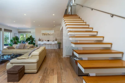 Moradia T6 para Venda em Belém