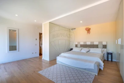 Moradia T6 para Venda em Belém